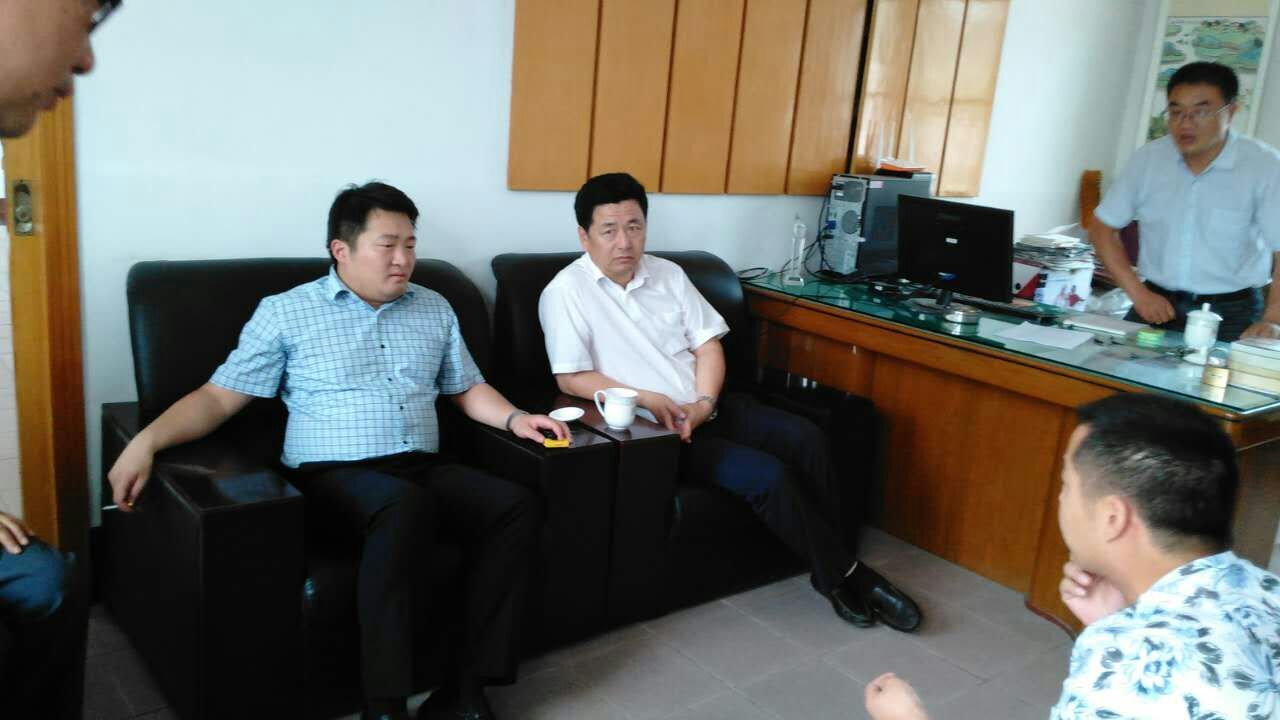 建湖县委宣传部领导调研沿河镇社区教育中心文